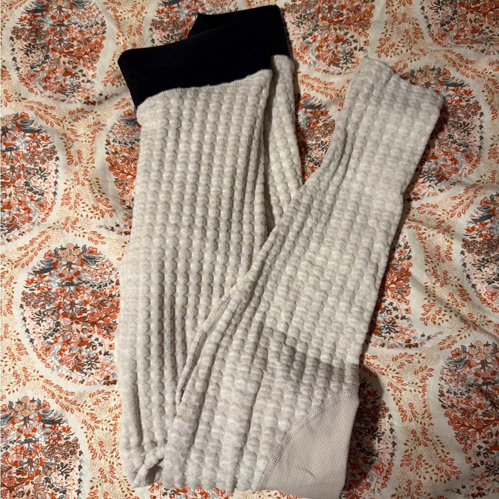 Nike Cream and Black leggings